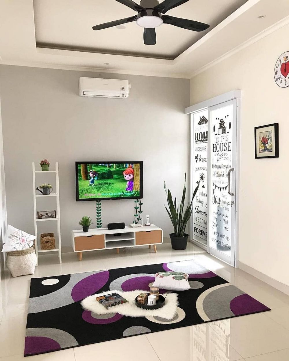 3 Ide desain ruang keluarga minimalis, bikin rumahmu jadi cozy 3 Ide desain ruang keluarga minimalis, bikin rumahmu jadi cozy
