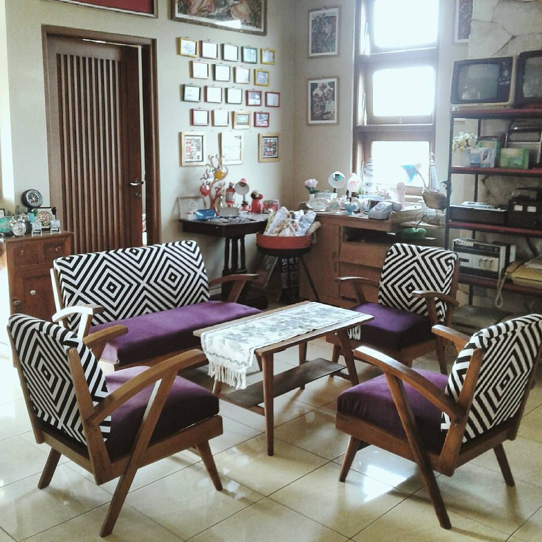Ruang Tamu Minimalis Bergaya Klasik Vintage Ruang tamu rumah Ruang Tamu Minimalis Bergaya Klasik Vintage Ruang tamu rumah