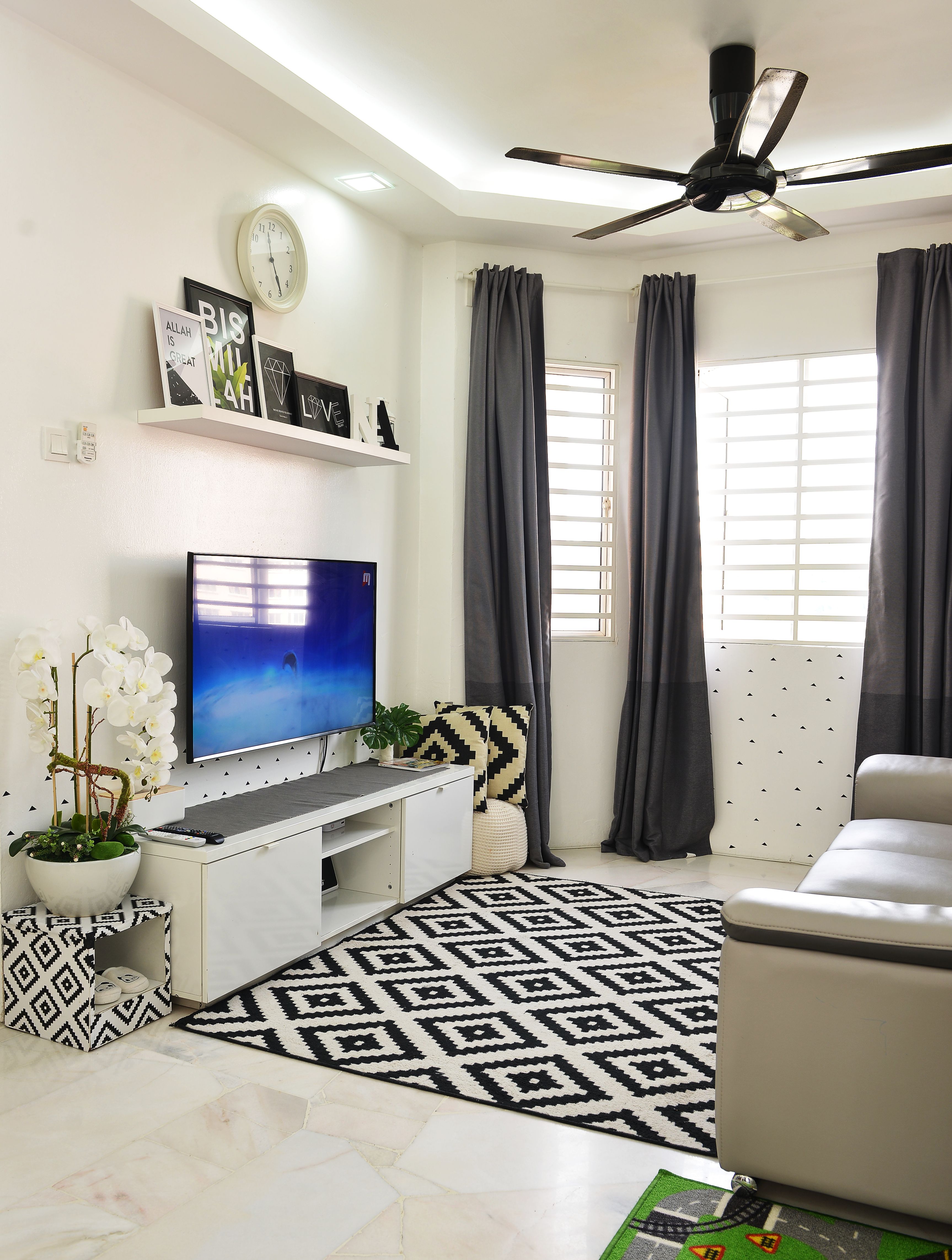GAMBAR) Dekor Rumah Sempit Dengan Tema Warna Hitam+Putih - IMPIANA GAMBAR) Dekor Rumah Sempit Dengan Tema Warna Hitam+Putih - IMPIANA